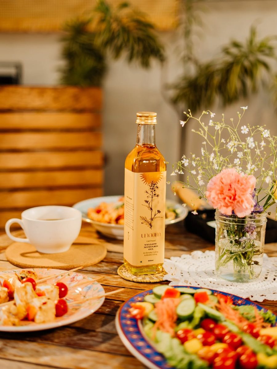 Unaam Yellow Mustard Oil product shot